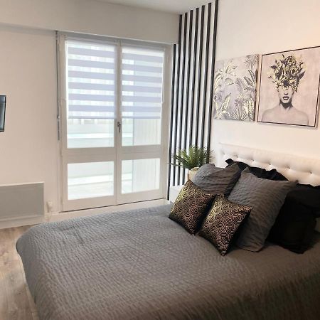 Sublime Appartement 2 Pieces A Deux Pas De La Plage Сент-Илер-де-Рье Экстерьер фото